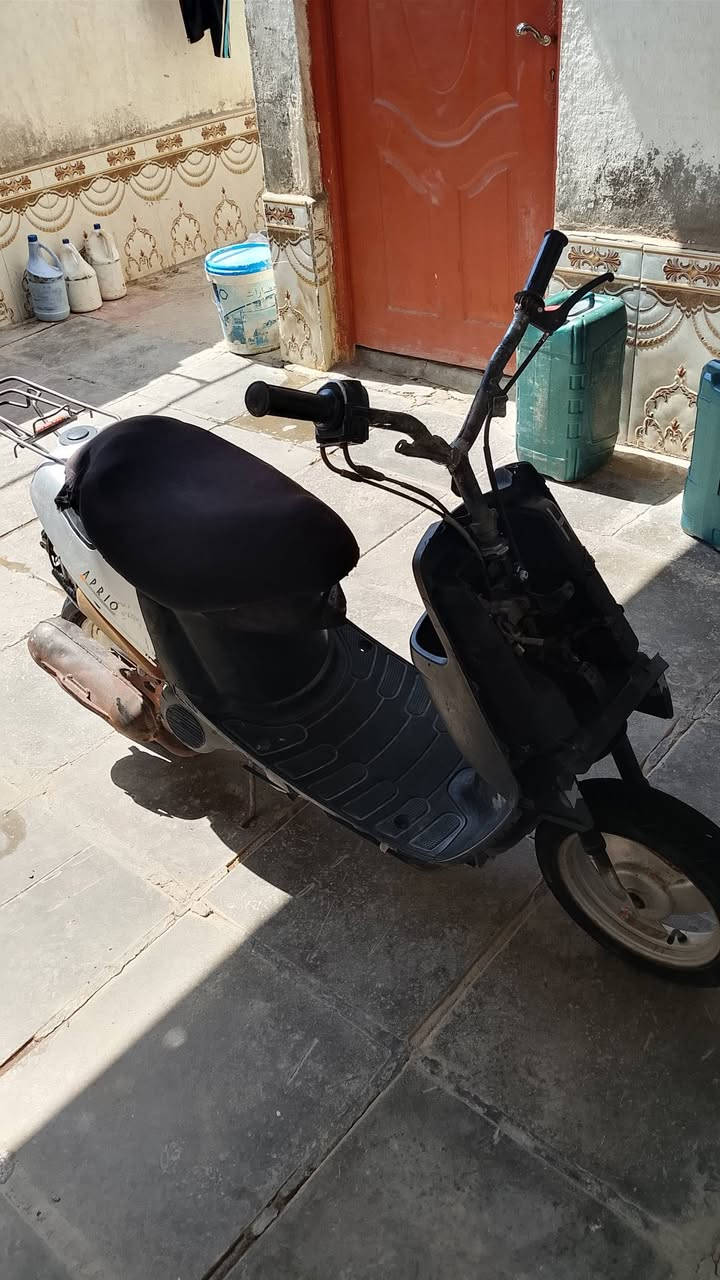 السلام عليكم بتره حربي دراجه كامله شغل واطلع شرط النعومه والشلعه والمعدل بيها مكينه جديده صارلي شهرين من مصعدها ما تحك راسك من وراها 150 قفل قفل قفل رقمي ***********
ناصريه سيد خضير 
السلام عليكم بتره حربي دراجه كامله شغل واطلع شرط النعومه والشلعه والمعدل بيها مكينه جديده صارلي شهرين من مصعدها ما تحك راسك من وراها 150 قفل قفل قفل رقمي ***********
