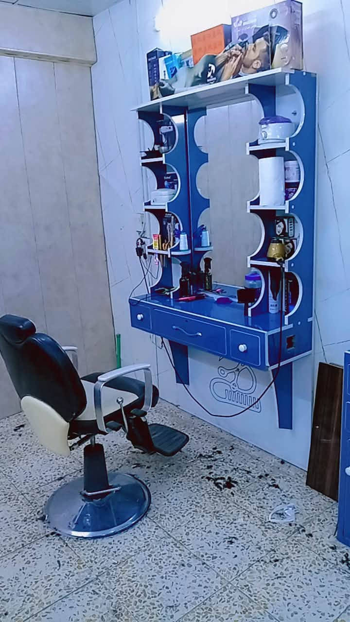 محل حلاقه للبيع للستفسار اتصل ***********
بغداد المحموديه
