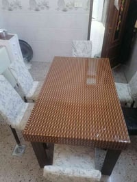 ميز طعام • ٦ كراسي • دهوك