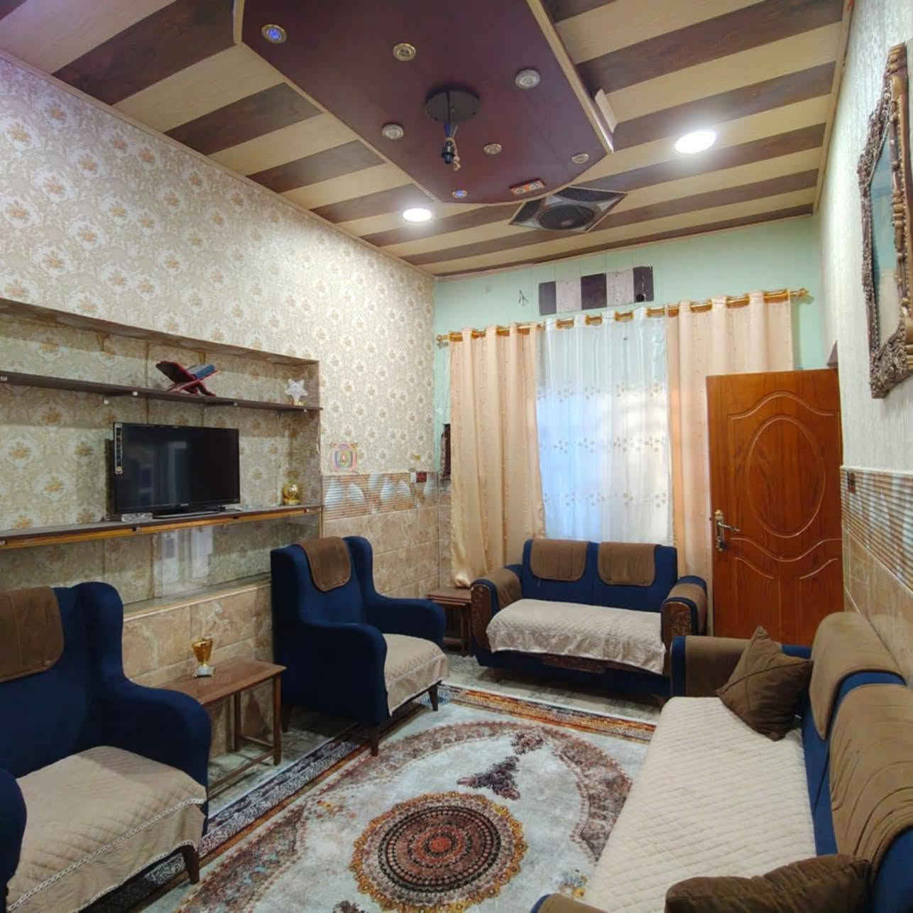 بيت للبيع طابو صرف عرصه تحويل بأسم المشتري واجهه 5 ونزال 25 مساحه 125م طابقين يحتوي على 3غرف وديوان ومطبخ وصحيات وكراج العنوان البصره ابو الخصيب محيله الشارع الوسطي قرب المدرسه الصفره كل الخدمات متوفر كهرباء ماء تبليط رصيف منطقه وناس راقيه السعر 110 وبي مجال استفسار ع رقمي ***********
