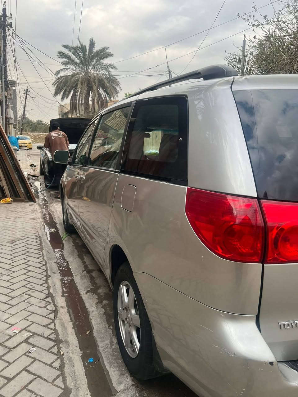 السلام عليكم
تيوتا سينا 2008

مكينه كير صدر شرط

تبريد 3قطع

مكينه 3500   v6
رقم بغداد بأسمي
ما مشتغله خط السياره دوشمه دواخل ارضيات كله جديد مكاني بغداد
الشراي يتصل على الرقم *********** 
السعر 105وبيها مجال 
ملاحضه السياره بيها سونار
