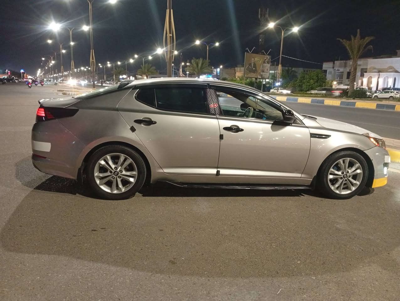 السلام عليكم 
اوبتيما 12 امريكي مضلع 
رقم بغداد 
كير محرك خير من الله 
محرك Gdi 
رقم بغداد دولي بسمي ثاني يوم تحويل
بيه 3 قطع بدون دواخل اثر جراد

السونار مرفق بل منشور 
العنوان فلوجه 
***********
***********
