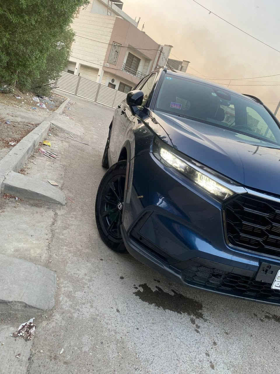 هوندا CR-V  2023 هايبرد سبورت ماشية ٦٠ ألف السياره جاهزه من كلشي رقم بغداد حادثه خلفي قبق صندوق مبدل اصلي تفصيخ ومصبوغ والبنيد سطحي بدون دواخل شواصي ولغد بلادي مكفول السعر  ١٨٥ ورقه للإستفسار  ***********
