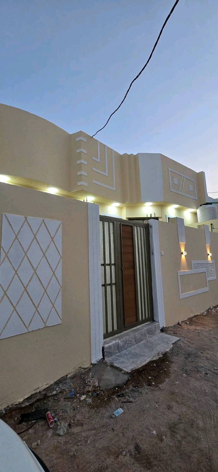 🏡 دار جاهز للسكن للبيع

📐 المساحة: 150 متر
📄 طابو زراعي عراقي – سند 25

🛏️ التفاصيل:
غرفتين نوم
ديوان
صالة
مطبخ
صحيات داخلي وخارجي

📍 العنوان: أبو الخصيب – طريق سيد حامد مقابل مدينة الأندلس
💰 السعر: 80 وبي مجال للتفاوض

✅ جاهز للسكن
✅ مناسب للعائلة
✅ موقع جيد وقريب من الخدمات

📞 للاستفسار: اتصال أو واتساب *********** او ***********
