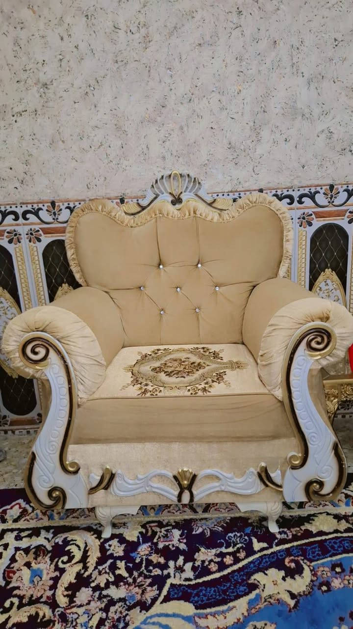 تخم ١٠مقاعد تفصال خشب بلوك الاسود نضيف جدا ٤٠٠الف ابو دشير ***********
