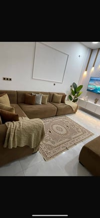 كونر للبيع نظيف كلش تفصال فصلته يم الاطرقجي قياسه ٧ مترات ضمان ٥ سنوات...