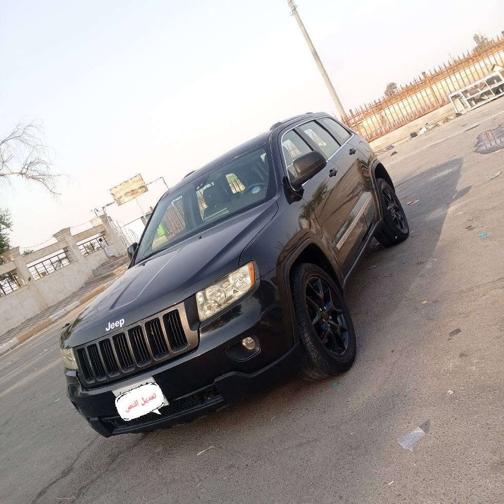 السلام عليكم 
جيب موديل 2013 وارد خليجي مكينه 3600 فول مواصفات بني راما فتحتين كشنات كهربائي غرفة جلد بيجي تخم تاير تبريد شاشه جبيره واي فاي بلوتوث كامره خلفيه بصمه ابواب بصمه جنطه سياره ادوات كصه وحده بجم متوم طبق الاصل ارقام وسنويه مطابقة ويه رقم الشاصي السعر 70 المكان بصره الاتصال *********** أو واتساب مازنجر غير متوفر البصرة, العراق
