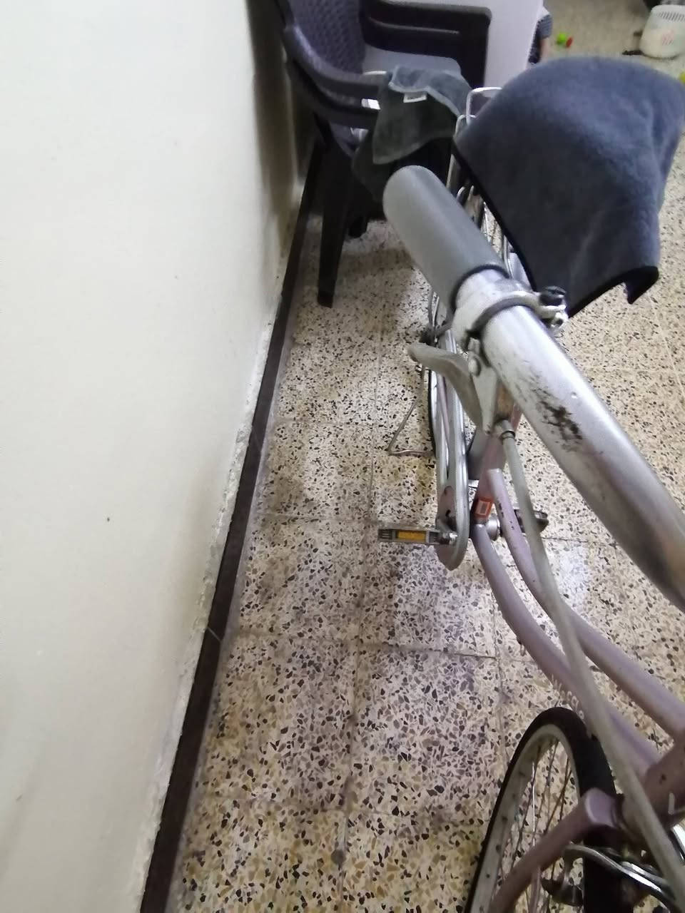اللبيع 60 وبيها مجال جوابه البارحه شديتهم 
*********** بي واتساب
متواجد خاض
