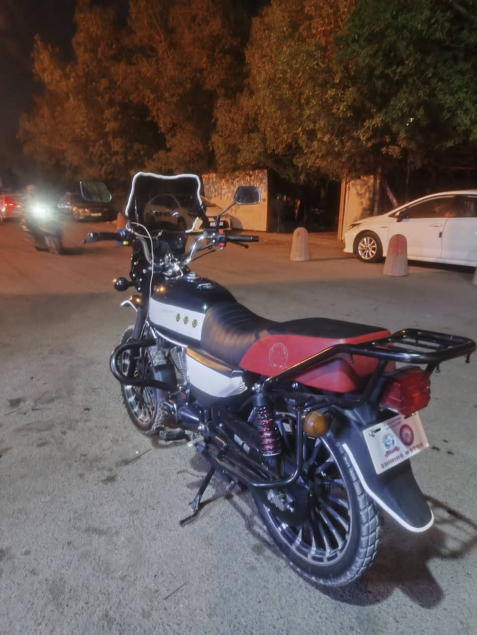 السلام عليكم 
شاينك جبلي موديل 26
سعر 1600وبيهة مجال قليل 
مكان بغداد الشماعيه 
متواجد خاص
