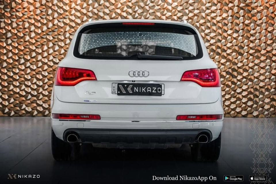 أودي Q7 موديل 2015 ( خـليـجـي ) 
زيوو من شركة اربيل كلش نظيفة حلوة
محرك V6 3.0 سوبر جارج كشن جلد 7 راكب
رقم صاحب سياره( ***********)سعر(185)$ بيها مجال
                  
سيارة ماشية 135 ألف كم فقط .كلين بدون صبخ
المواصفات 
ويل كب اسود 20 سيدي جنجر 8 أقراص وقابلية حفظ الأقراص تلفون  وبلوتوث  سمعات haman kardon  محرك V6 3000 سوبر جارج ثلاث انظمة قيادة اوتوماتيك عادي وسبورت 8 نمر كشنات الامامية كهربائية 7 مقاعد بردات كافة الجام بلادي أصل الجام مع البنوراما يقفل تلقائيًا عند تقفيل السيارة الابواب والصندوق سنتر لوك كامرة اماميه وخلفية دوارة حساسات أمامي خلفي تبريد ثلاث قطع امامي وخلفي وبالتكم شاشة كبيرة مع تحكم ماوس بيها نظام ايكو اقتصادي ازرار الاستيرين فول من تحكم تلفون وصوتيات ومثبت سرعة لايت عالي ناصي زنون متحرك كاشف الضباب دراك لايت مري قلاب اشارات بالمري
