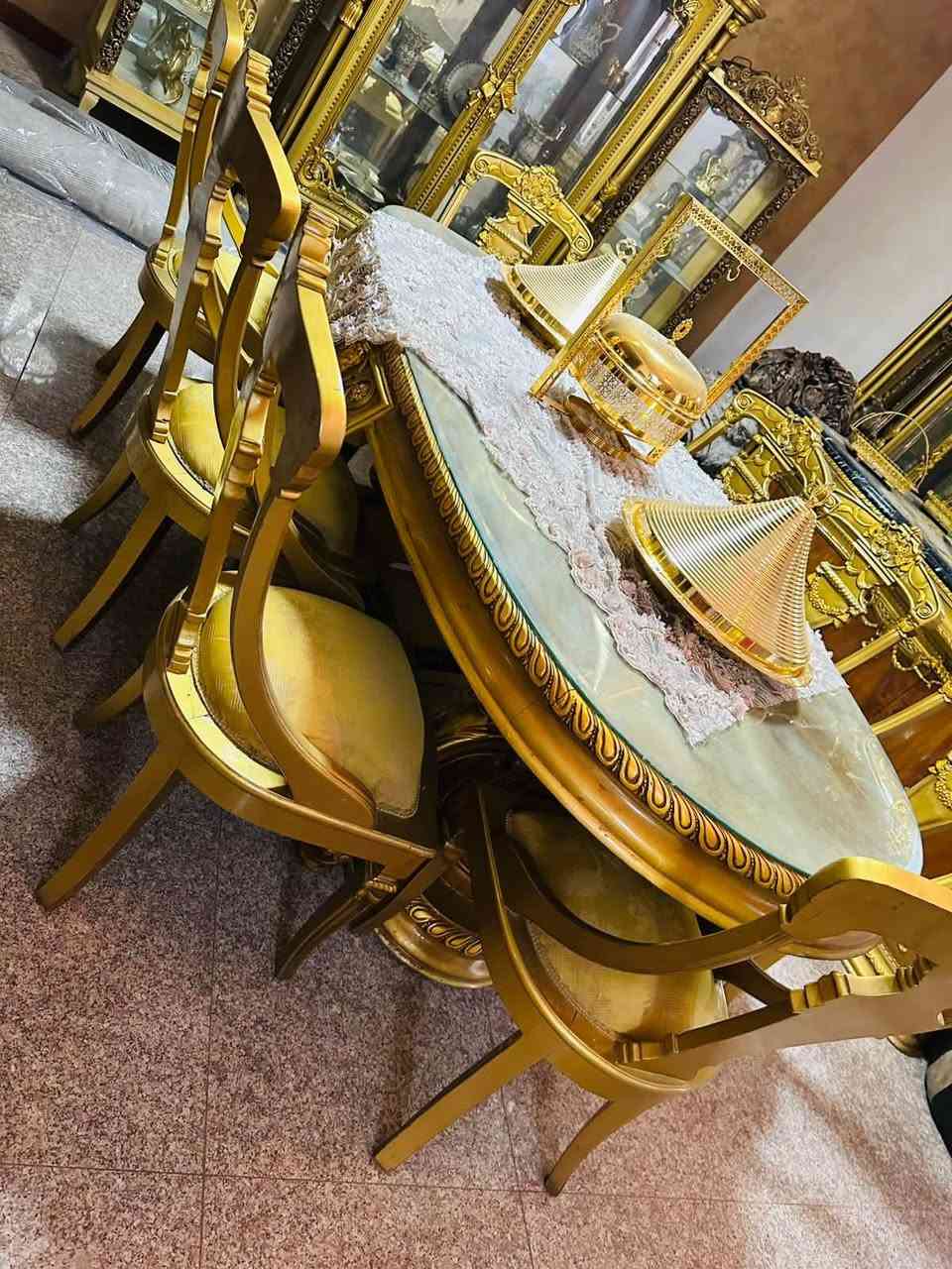 ‭***********‬
غرفه طعام للليع والسعر خاص 
رخيصه جداً

نص مكتوب في الصور:
- أنت 4:38، 2026/5/31 م
- أنت
- 4:38، 2026/5/31 م
