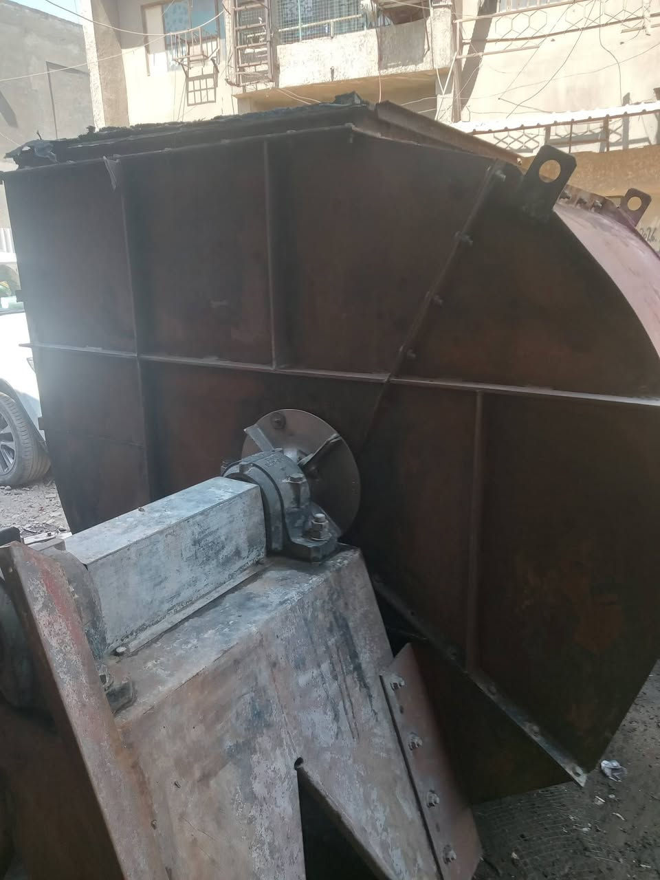 سلام عليكم ملك فانات بلور الماني معمل اسفلت 250 طن قطر الريشه130  بلدي اخو جديد عنوان بغداد باب الشيخ فرع مطعم تازه ورشه البركه مصطفى الجبوري ***********
