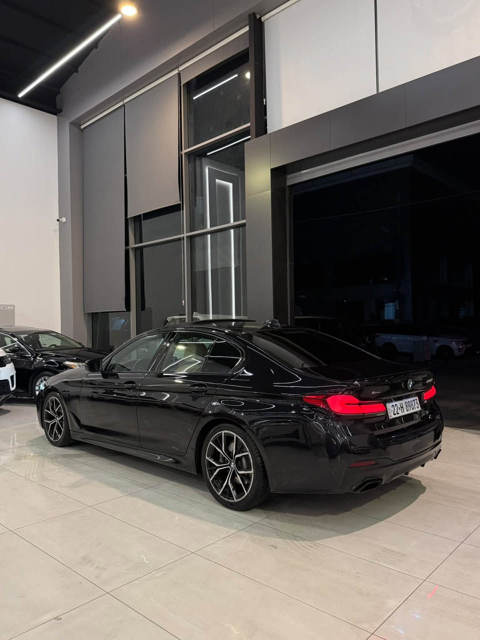 BMW 530i 2022 Xdrive M pakage Black
بي ام دبليو BMW 530i
موديل /2022 
العداد / ماشية 50  الف ميل فقط
سعر / 245 ✅$ ورقه مجال حق جية 
السيارة xdrive  
اللون / اسود ميتاليك  ، بلاك اديشن ، لون الداخل ابيض ديزاينو ، 
 السيارةفول الفول ، مواصفات كاملة للاخير ، بدي ام M package بيلادي , اربع ابواب بصمة و صندوق كهربائي و فتح واغلاق ذاتي للسيارة و الصندوق عند الاقتراب ، فتحة سقف ، لايتات بلو ( ازرق ) اداپتڤ و دايناميك، شاشة  حساسات امامية خلفية ٣٦٠ درجة ، رادار امامي وخلفي و جانبي و مانع اصطدام توقف ذاتي ، رادار کبیر اداپتیف نظام القيادة الذاتية ACC، نظام منع الخروج عن المسار LKA
نظام النقطة العمياء BSA , عداد سرعة الكتروني ، شاحن موبايل لاسلكي ، بريك بصمة و اوتو هولد ، سماعات هارمان كاردون ، كشنات امامية كهرباء و ميموري جهتين ، سكان كهربائي وهزاز عند الخطوط، تحكم صوت السيارة بالاشارة ، 
دواخل ليد تتغير عدة الوان حسب الرغبة ، تشغيل عن بعد ومواصفات اخرى كثيرة 
وارد امريكي جاملغ و بنيد صبغ عكس السائق شبر صبغ ٤ مكانات PDR.
موبايل / ***********. Whats app

