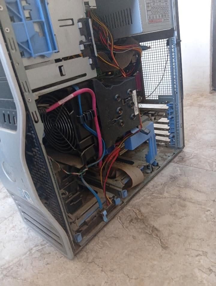 حاسبه للبيع فحم  25 الف وبيها مجال مابيها بطاريه بايوس
مواصفات 
Intel Core 2 Quad
GT 730 2GB
HDD 500
 اي استفسار عندك راسل الواتساب
***********
