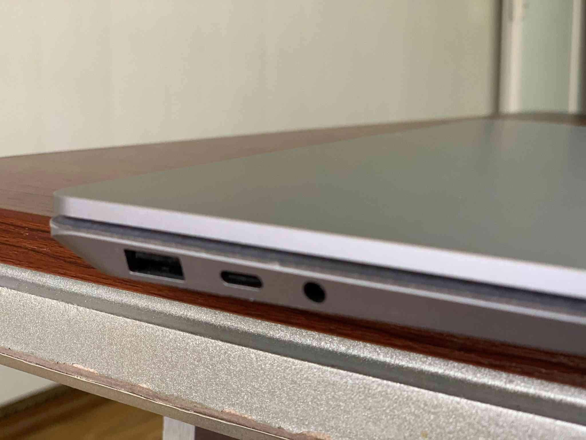 🔥💻 بۆ فرۆشتن | Microsoft Surface Laptop 5 💻🔥
✨ جوانی، خێرایی و شێوازی Premium لە یەک لاپتۆپدا!

🚀 Processor: Intel® Core™ i5 – 12th Gen (i5-1235U)
🧠 RAM: 8GB
💾 Storage: 256GB SSD
🖥️ Display: شاشەی Touch ـی کوالێتی بەرز
🎨 Graphics: Intel® Iris® Xe Graphics
🪟 Windows 11
🔋 Battery Cycle: تەنها 22 Cycle
🔋 Battery Health: نزیکەی 91٪

✨ دۆخی لاپتۆپ: زۆر پاک و جوان، ئامادەی بەکارهێنانە.

⚡ کارپێکردنی بەهێز و خێرا
🎓 گونجاو بۆ خوێندن و کار
💼 گونجاو بۆ ئۆفیس و کاروبار
🌐 گونجاو بۆ ئینتەرنێت و بەکارهێنانی ڕۆژانە
🎬 گونجاو بۆ فیلم و میدیا

🔥 ئەگەر لاپتۆپێکی جوان، سووک و Premium دەگەڕێیت، ئەمە هەڵبژاردەیەکی زۆر باشە.

📞 بۆ نرخ و زانیاری زیاتر:
***********

📦 گەیاندن بۆ شارەکان بەردەستە

نرخ 650 هەزار دینار

نص مكتوب في الصور:
- System > About Storage 238 GB 56 GB of 238 GB used Graphics Card 128 MB Intel(R) Iris(R) Xe Graphics Installed RAM 8.00 GB Speed: 6400 MHz Processor 12th Gen Intel(R) Core(TM) i5-1235U 2.50 GHz LAPTOP-NVVBQO4S Surface Laptop 5 Rename this PC Copy Device specifications Device name LAPTOP-NVVBQO4S Processor 12th Gen Intel(R) Core(TM) i5-1235U 2.50 GHz Installed RAM 8.00 GB (7.83 GB usable) Device ID 701619E8-5A1A-4113-8D01-DFE57569C23B Product ID 00356-06287-18406-AAOEM System type 64-bit operating system, x64-based processor Pen and touch Pen and touch support with 10 touch points Related links Domain or workgroup System protection Advanced system settings
- COMPUTER NAME
- LAPTOP-NVVBQO4S
- SYSTEM PRODUCT NAME
- Microsoft Corporation Surface Laptop 5
- BIOS
- 21.106.143 03/13/2025
- OS BUILD
- 26100.1.amd64fre.ge_release.240331-1435
- PLATFORM ROLE
- Mobile
- CONNECTED STANDBY
- Supported
- REPORT TIME
- 2026-06-06 02:37:52
- Installed batteries
- Information about each currently installed battery
- BATTERY 1
- NAME
- SurfaceBattery
- MANUFACTURER
- DYN
- SERIAL NUMBER
- 0000232236
- CHEMISTRY
- LION
- DESIGN CAPACITY
- 47,700 mWh
- FULL CHARGE CAPACITY
- 43,250 mWh
- CYCLE COUNT
- 22
