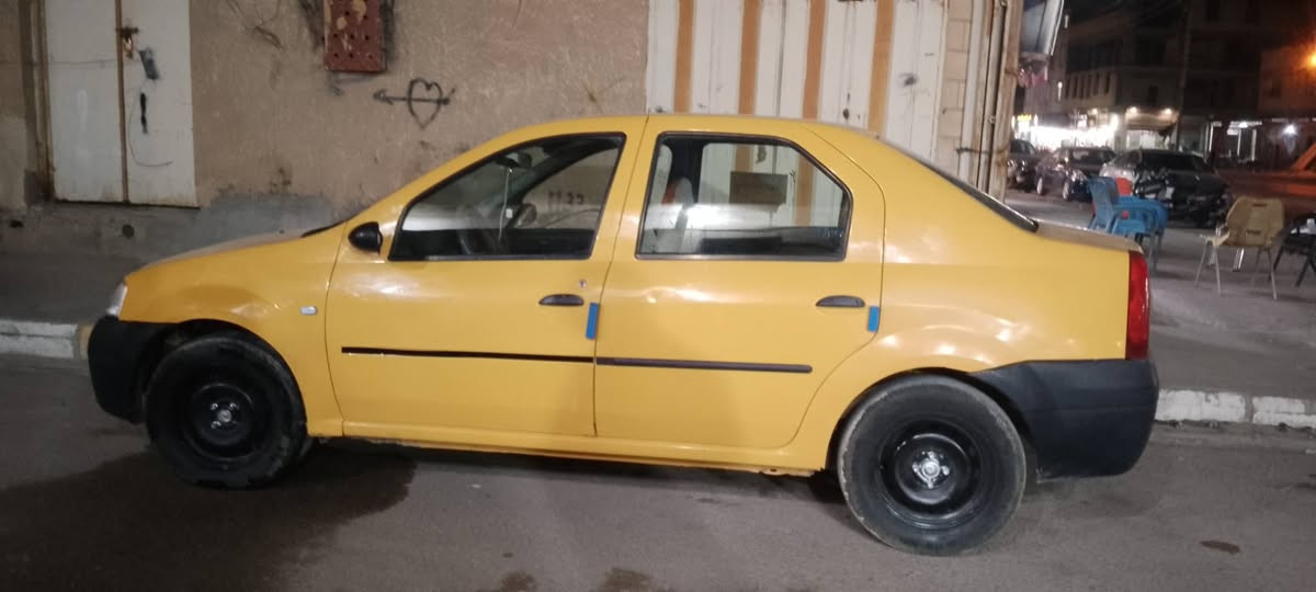 رينو ٢٠٠٩ بغداد من باجر بأسمي ب٣٢ وبيها مجال حداديه كهربائيات كلها شغاله تبريد كامل بس مو شغال ماعرف السبب مصفره هيئه وغرامات سنويه ٢٠٣١ ه ***********
