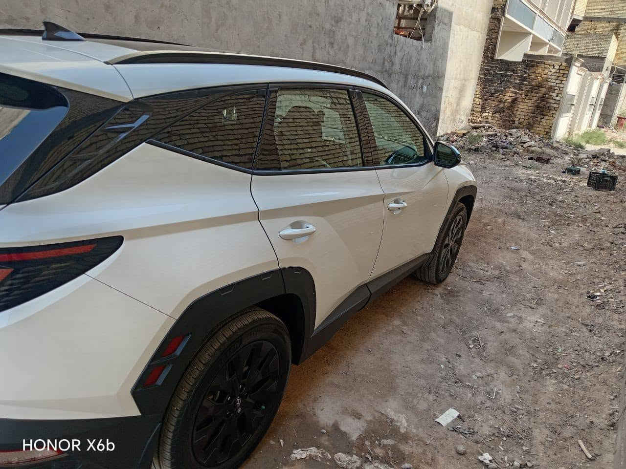 توسان 2023 كامل مواصفات وارد كندي رقم انكليزي بغداد مكينه  GDI. فتحه قماره سلايت للاخير اشاير بالمريي تدعم كار بلي كشنات كهربائي تدفئه تبريد 
سياره عاليه كامره خلفي حساسات تحكم ستيرن حهتين مكفوله من الغرامات تحويل ثاني يوم مكانه الكراده *********** 
السعر 170
