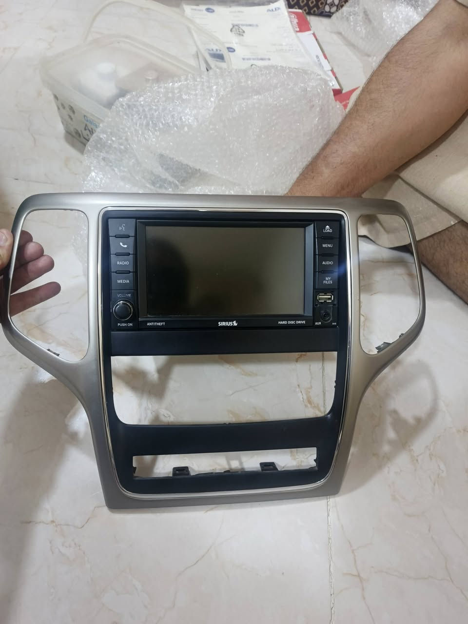 سلام عليكم
مسجل جيب لاريد للبيع 
ماحجيلكم ع نضافه انضف من بل صوره 
سعر ١٠٠ وبي مجال 
***********
