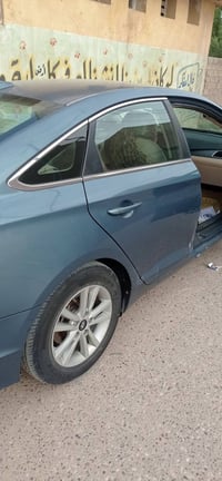 سوناتا ٢٠١٥ للبيع وارد امريكي مبدل بنيد وباب جهه السائق للاستفسار  ٠٧٨...