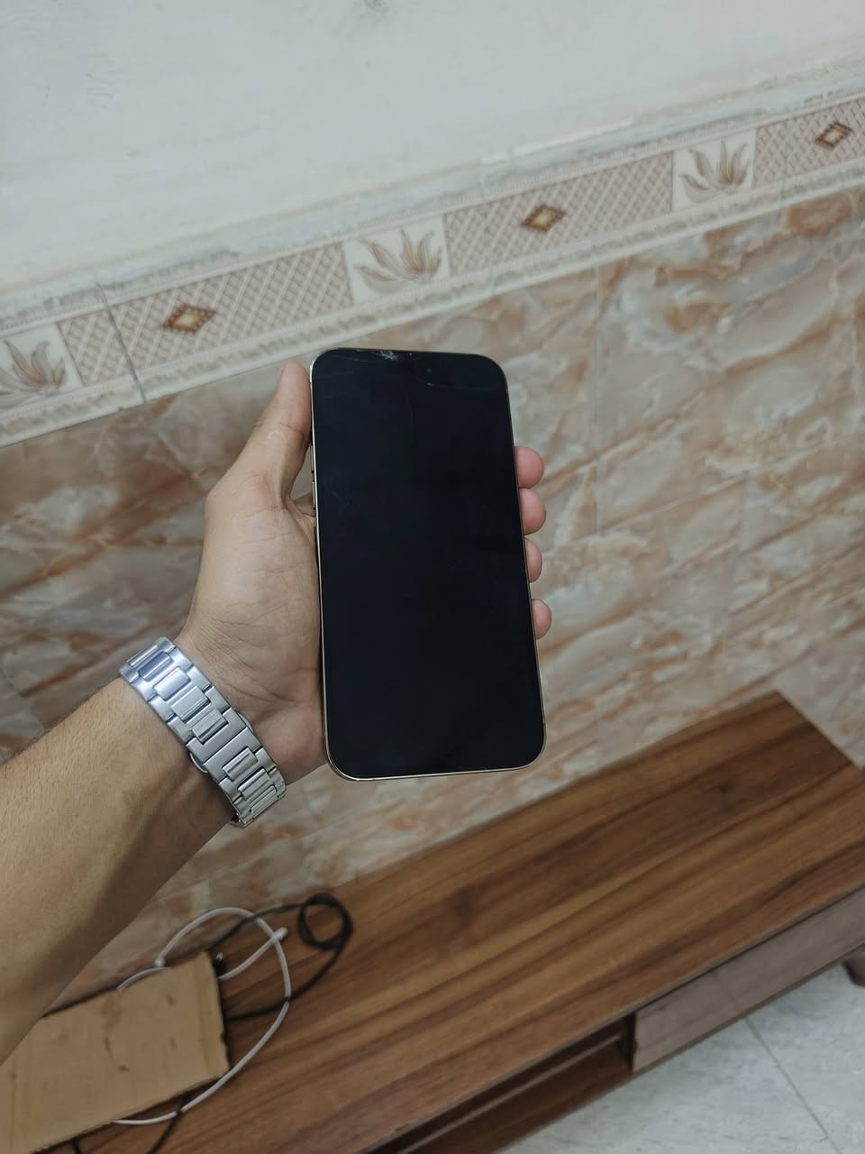 14 برو ماكس (esm) مفطوره شاشه سعر 500 عنوان الشعب ***********
