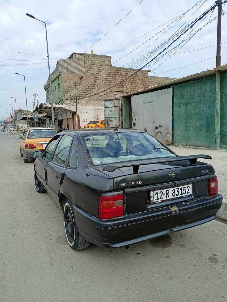 سياره فكتره للبيع
المواصفات
محرك 16 
كير محرك شرط 
صبغ عام جماليه 
رقم الماني إلى 2030
شرط وكاله وتحويل 
السعر 38 وبيها مجال 
***********
