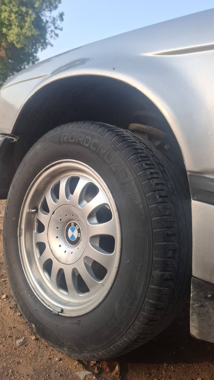 سلام عليكم ...
ابيع بدون مكينه 

 BMW 735.      موديل 1993

 رقم بغداد سنويه لل 28  

السعر 25   مكاني النجف 

***********

