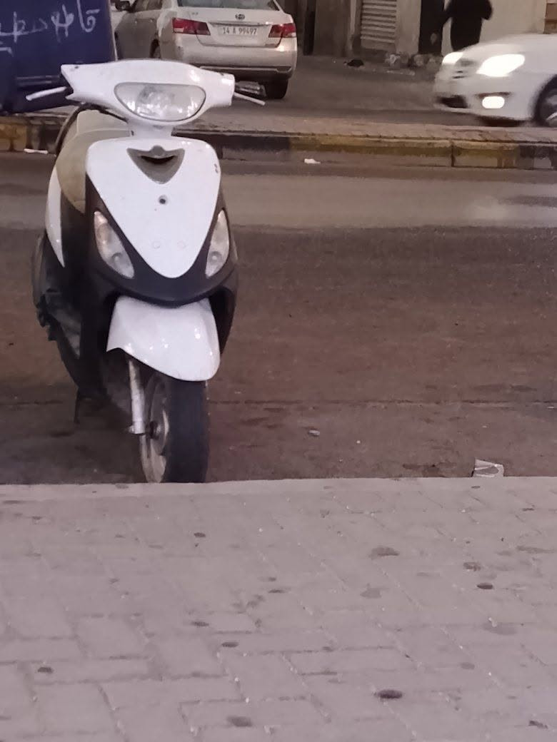 من رخصت الادمن دراجه ماكس قچمه للبيع الدراجه ابلاديه العنوان البصره السعر 750 وبيها مجال الطيبين ***********
