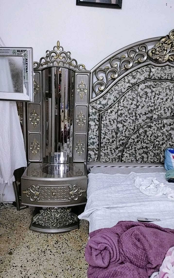 غرفه تركي • ضخمه • نضيفه