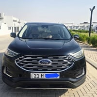 إيدج • أسود • كالار