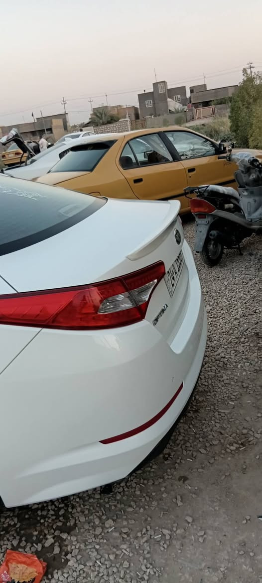 السلام عليكم ابتما لبيع ٢٠١٣ كفاله عامه ماشيه ١٨٠ مكينه ٢٤٠٠
بيه بس البنيد مفتوح براغيه الباقي كفاله السعر ١٤٣ وبيه مجال السياره فول عده الفتحه بصمتين 
***********
