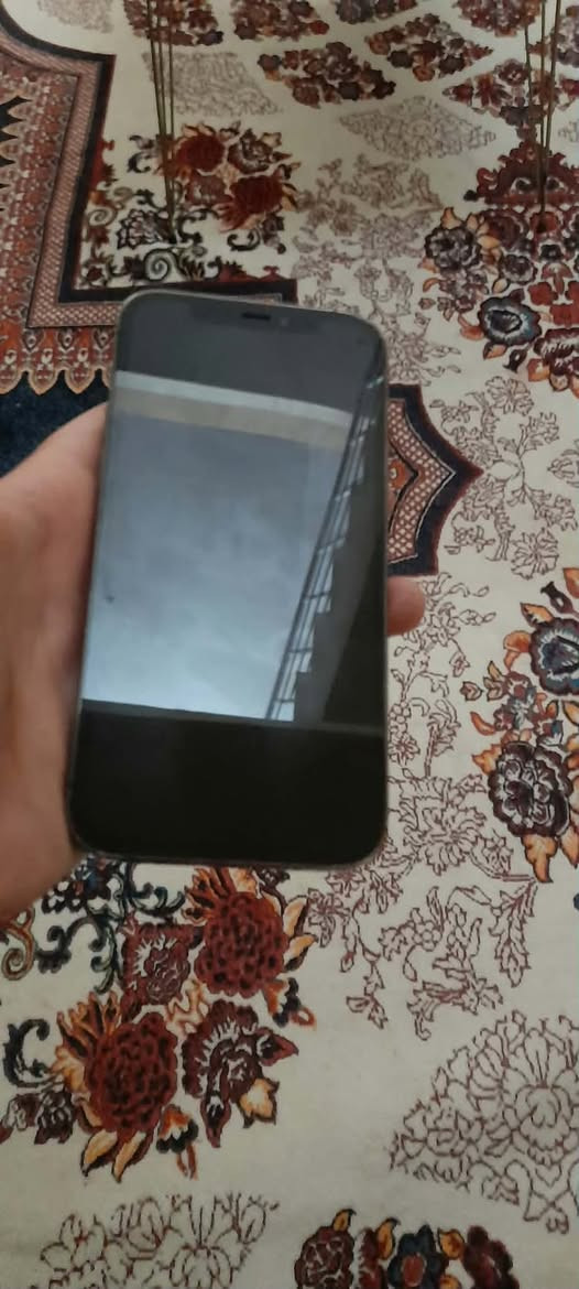 سلام عليكم ورحمة الله وبركاته ايفون 12 برو فقط شرق اوسط اماراتي 256 شريحة فعلية جهاز مبدل شاشة اوليد نوعية ممتازة بطارية أعتقد مرفوعة من 72 لل 100 فيس ايدي بي خلل بكاميرة العمق ضهر مفطور تواصل واتساب ***********
