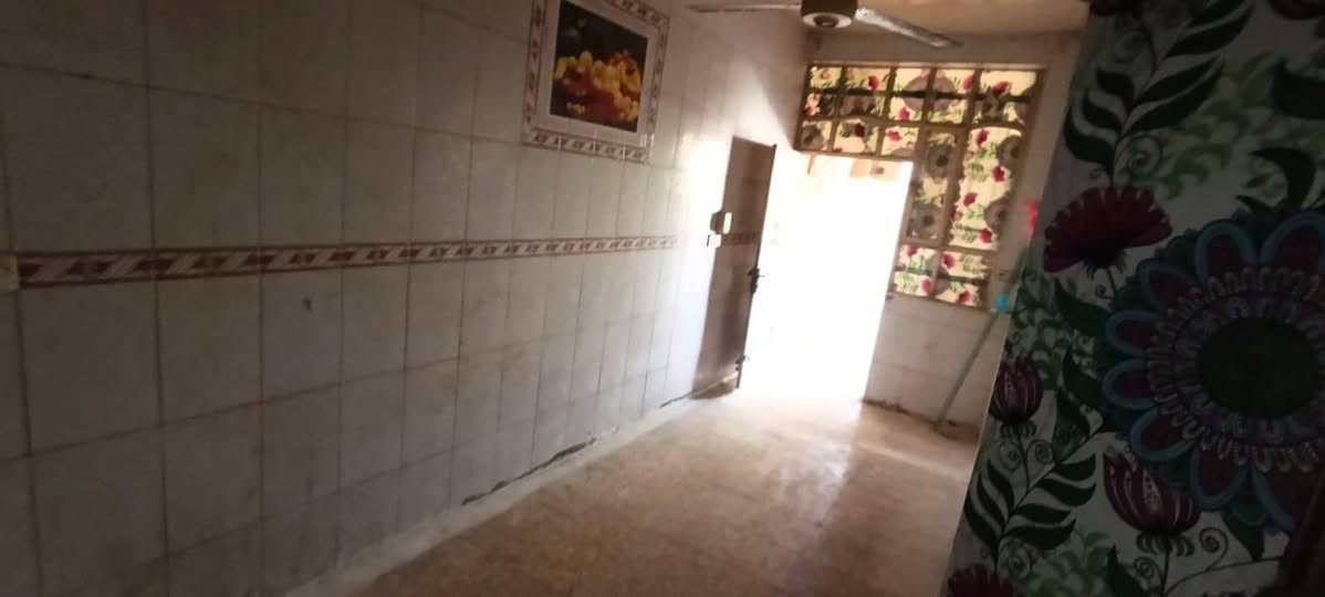 بيت للايجار
المساحة البيت: 125

غرفتين نوم وصالة و مطبخ واستقبال 

العنوان : الزعفرانية شارع الكهرباء قرب أسواق السلام 

رقم الهاتف: ***********
