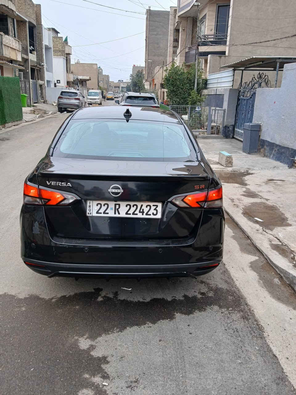 السلام عليكم 
نيسان فيرسا موديل 2024 كير اوتوماتيك محرك بلاد 4 سلندر فول موصافات للاخير وماشيه 28 ميل بعدها عل زيرو وحادثها جانبي مو بجم وبيها قطع صبغ وابيع حزام وسنويتها ب اسمي ومكاني بغداد شارع فلسطين والسعر 103 وللاتصال ***********
