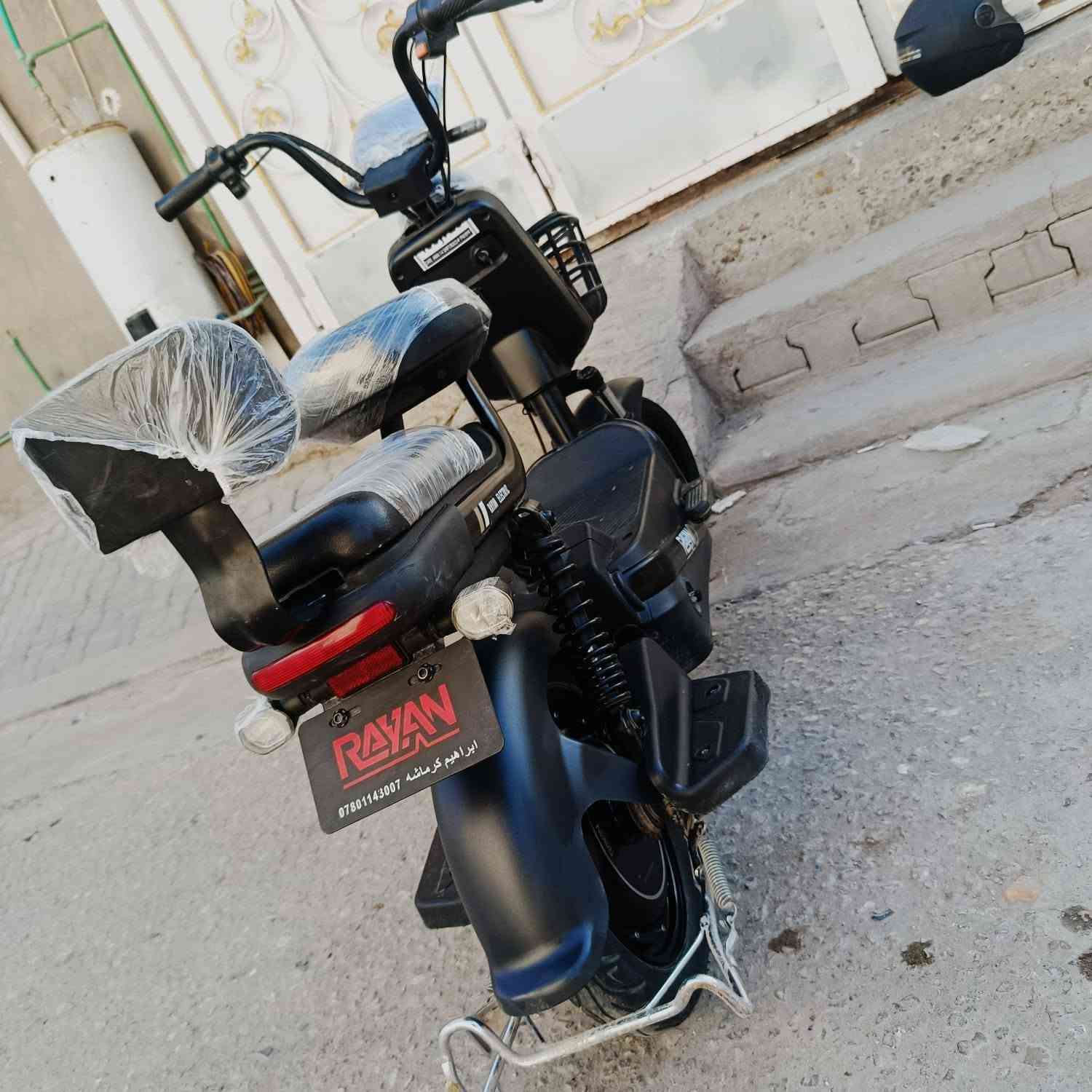 دراجه شحن بريمر ريان حجم 14
4 بطاريات جدد بل جيس 
دراجه اخت جديده نضيفه حيل 
تايرات بوضع الوكاله مختمات 
دراجه كله مختمه 
سله  بريكات جدد 
كهربائيات كله شغاله نقص مابيهن 
ملف 500w سريعه كلش 
والصور تشهد 

دراجه جديده لحد يكسر بسعره سعر 280 وبيه مجال 
رقمي ***********
متواجد ماسنجر
دراجه ابيع شرط الفحص
