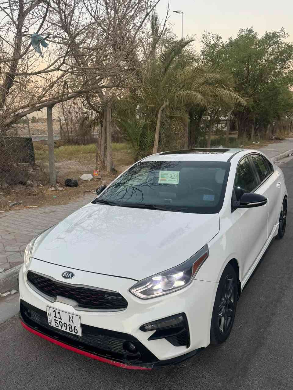 السلام عليكم 🤍
فورتي 2020 أمريكي GT
حادثه كما موضع بل منشور 
وبل عراق بيه صبغ الداير مال جاملغ فقط بدون ضربه 
فول موصفات فتحه 
كشنات جلد 
بصمه 
تبريد قطعتين 
تشغل عن بعد 
شاشه كبير 
٣ انظمه قياده 
مكينه دوش2000 
كير CVT
ماشيه 53
سعر125$ 
مكان السياره بغداد جديده شارع المسبح 
اي ستفسار ***********

