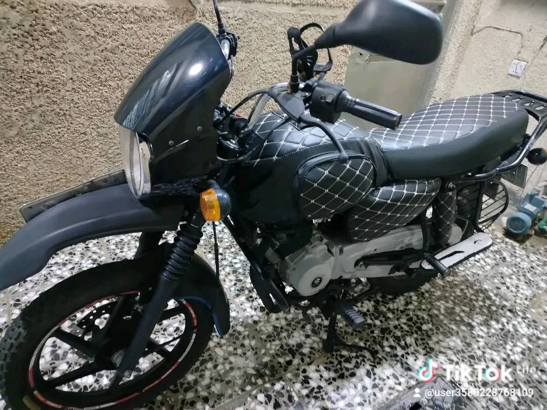 بوكسر جبلي الون اسود دراجه نضيفه ما مشتغل بيها من البيت للدوام نفس المنطقه ريدها 2650بيها مجال رقم بغداد تحويل ثاني يوم العنوان بغداد الشعله