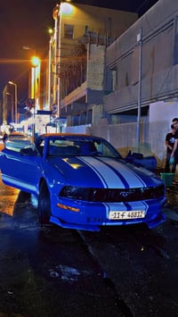 شباب موستنك ٢٠٠٩  مكينه ٤٠٠٠  ٦ سلندر  حداديه اماميه خلفيه  بك لايت سم...