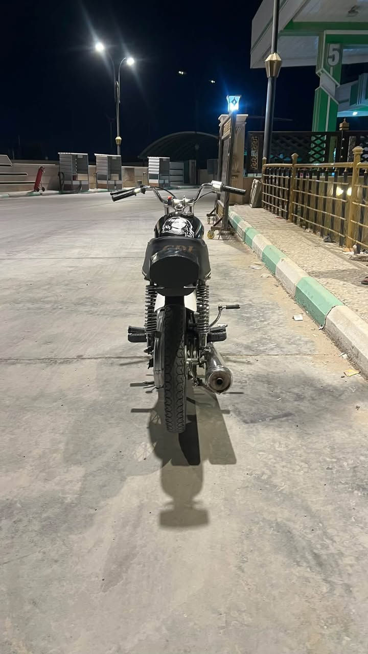 شاصي اوراق مديل ١٨ محرك انتنس مبدل فقط ولفات ايشي غير الولفات ترجع دراجه نشطه شلعه ومعدل السعر ٨٢٥ والشراي يشلع عيوني رقمي *********** فقط واتساب
غراض غاليه تصير لوتي براسي تبلع حضر مع احترامي للناس الزينه😄

