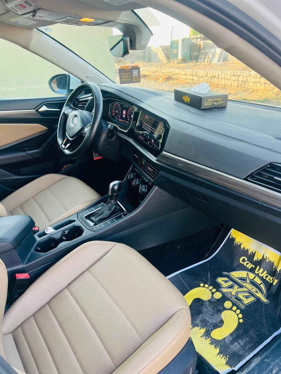 🚗 [سيارة جيتا  
​الموديل: [: 2021]
​اللون : [ابيض] 
الضرر: واضح بل صور 
​⚙️ المواصفات والمميزات:
​/ كاميرا خلفية / حساسات مرايات
​فتحة سقف /
​💰 السعر:130 
​ (قابل للتفاوض بالمعقول)
​📍 الموقع: [الموصل / وادي حجر ]
📞 للتواصل والاستفسار (/ اتصال): [***********]
