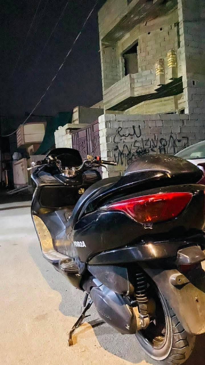 سلام عليكم فورزة البيع دراجة نضيف كهربائيات كلهة شغالة الدراجة شوفت عينكم  السعر 750 وبيهة مجال  اتصل عل رقم ***********
