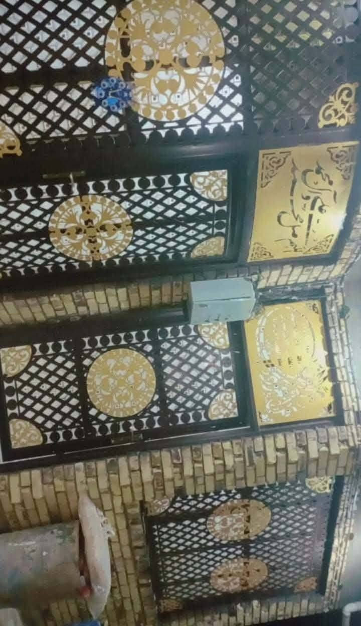 يا الله يا رزاق 
بيت للبيع قرب مدرسة الرحمن المساحة 150 متر يحتوي على طارمة ومطبخ وبراني وصالة وغرفة وصحيات داخليةو خارجية مطلوب للاسكان 37 مليون بناء حديث كونكريت مسلح قرب سيد شعبوث الاتصال على الرقم ***********
