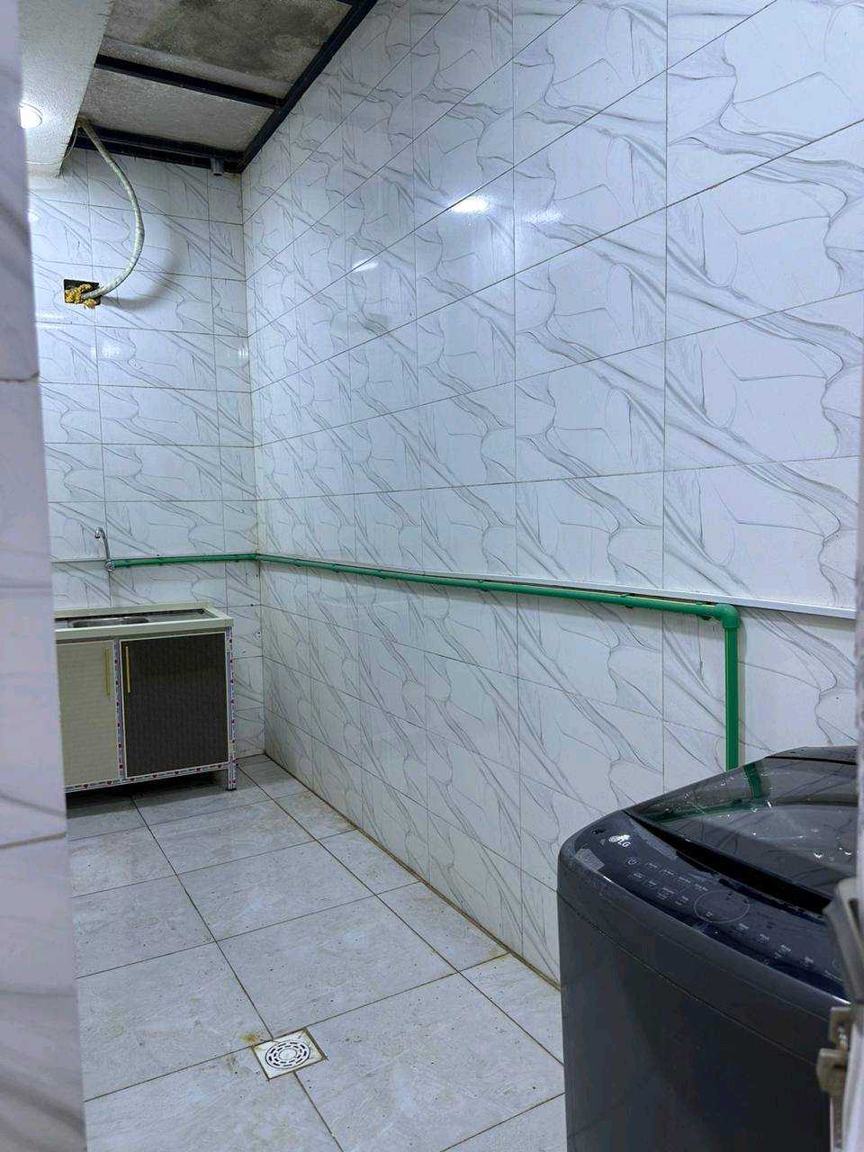 🏠 بيت للبيع في بغداد – الدورة

📍 الموقع: الدورة – خلف كلية الهادي
📐 المساحة: 100 متر
🏢 3 طوابق
🛏️ 5 غرف نوم
🚿 4 حمامات
🛋️ مؤثث بالكامل وجاهز للسكن

✨ مناسب للسكن أو الاستثمار التجاري
✨ موقع مميز وقريب من الخدمات

📱 للاستفسار والتواصل عبر واتساب فقط:
***********
