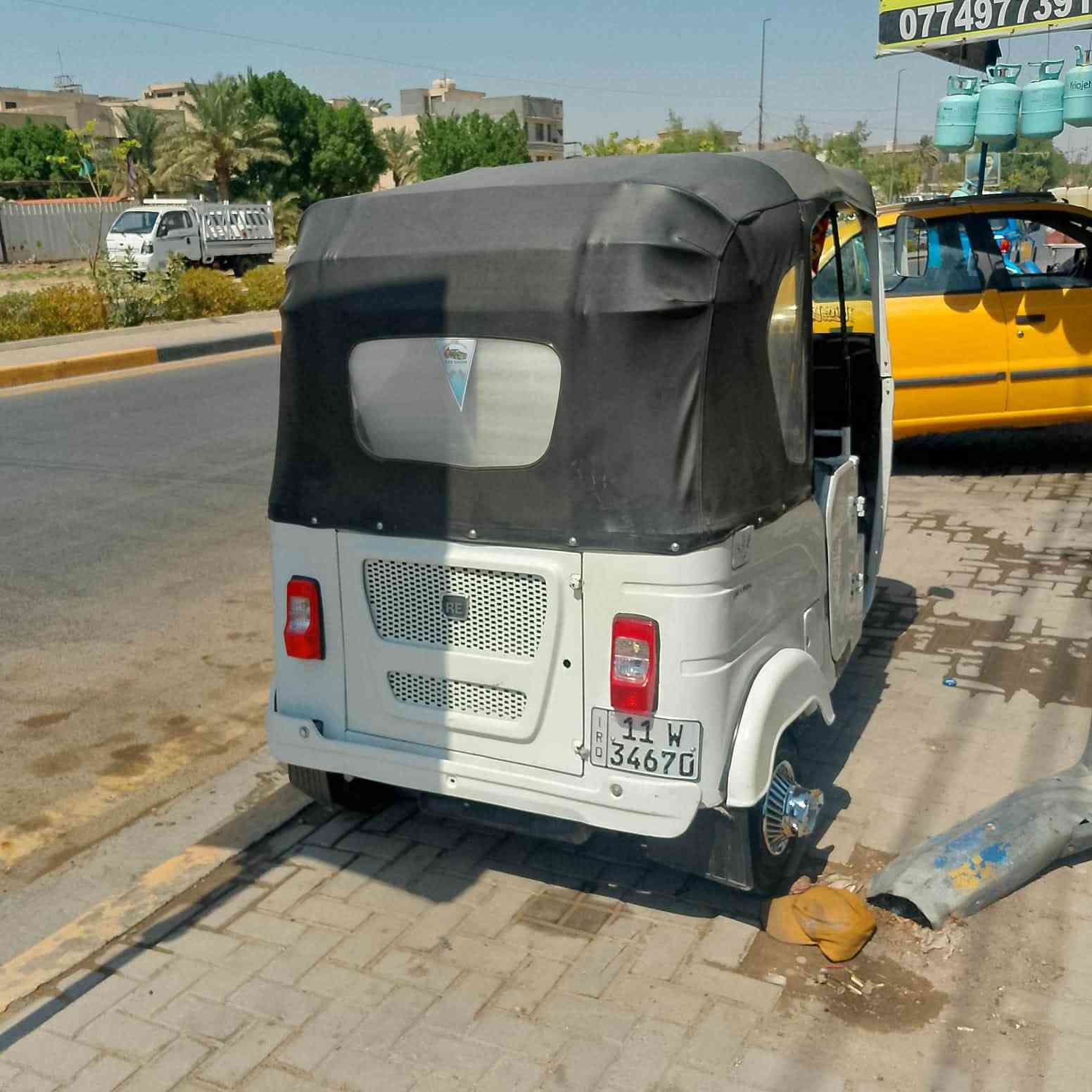 السلام عليكم تكتك للبيع مديل 22 مرقم نكليزي هزه جديده التكتك كلش نضيفه مكينه كير تراي يخبلن التكتك جاهزه مسجل دوشمه كبات لايت زنون السعر 8 و 100 الشراي يتصل ويدلل مكاني بغداد البياع ‭***********‬
