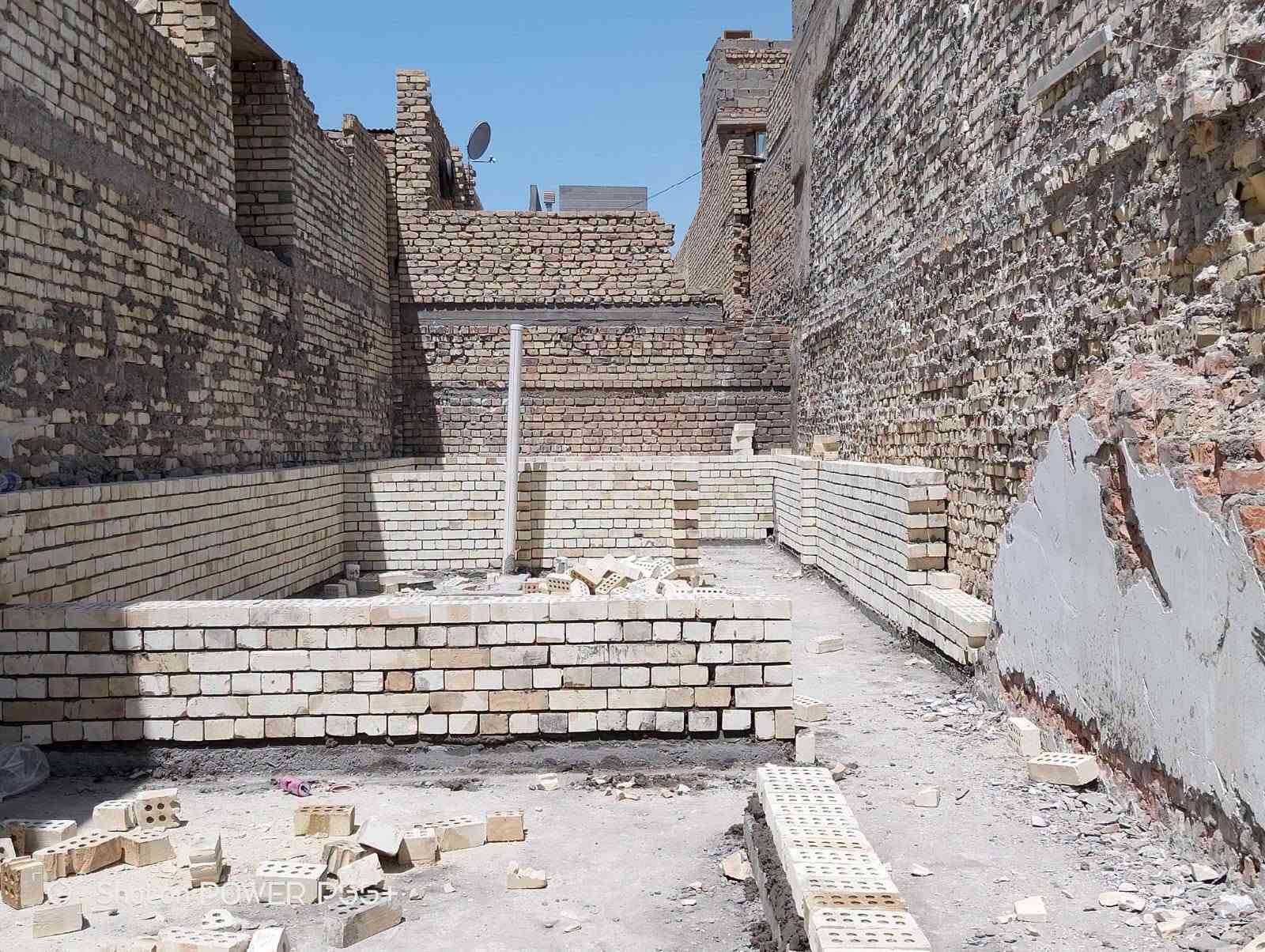 خلفه بناء درجه اولى استلام مهندس متفرق حالين نعمل في جميع مناطق بغداد كرخ ورصافه بسعار مناسبه بليوميه على الدبل وقطعي والتزام بلموعد ***********

نص مكتوب في الصور:
- أدخل النص
- Shot on POWER P55+
