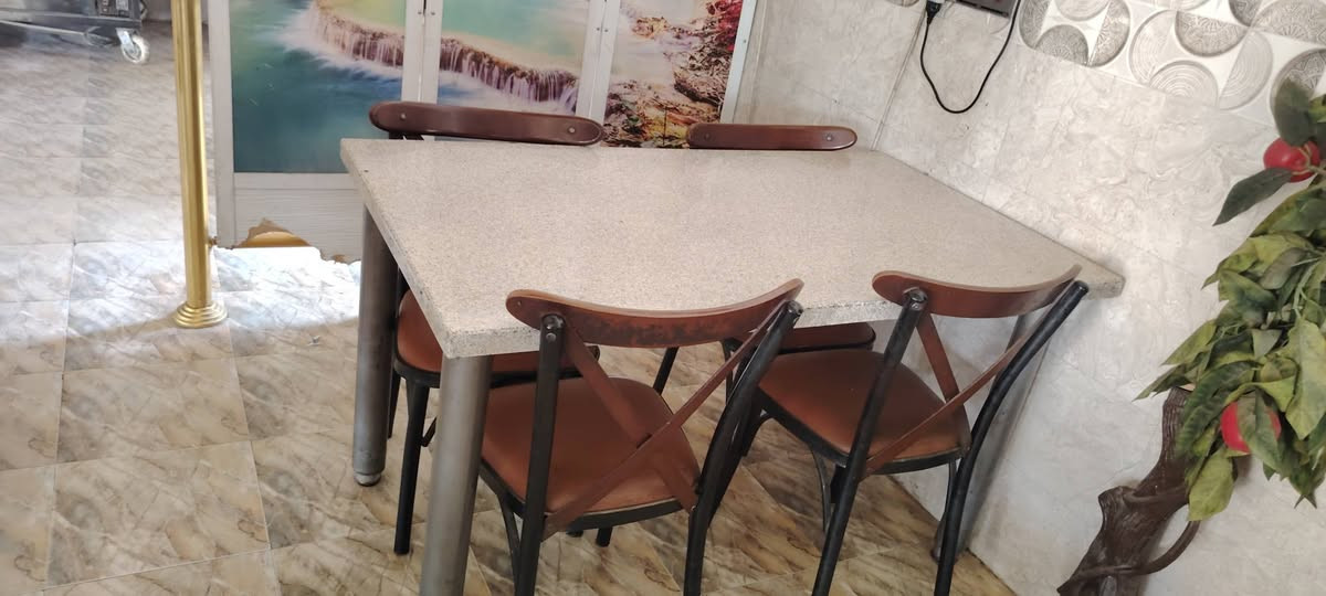 ميوزه عداد ٦  كل ميز 4كراسي وياهه  ستفسار  *********** مكلف بل نشر  مكانه ناصريه
