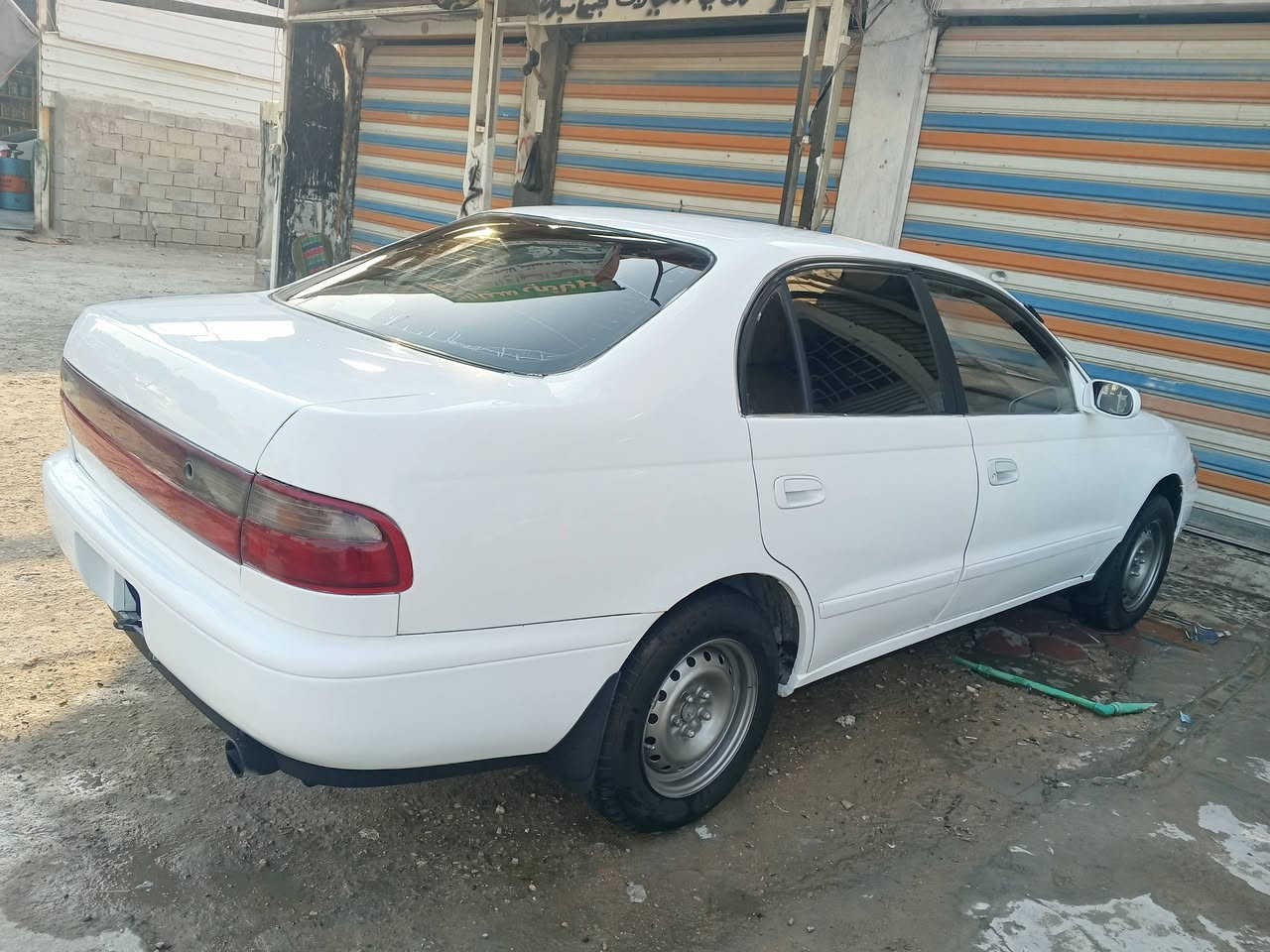 سلام عليكم كرونه نفخ موديل 91 رقم نجف نكليزي 
مكينه 1800ام الجف مكينه وكير جدد مكفوله سياره من كصه وضربه ونقل الجثه وكل الصوليات حداديه تخم تاير كلها جديد كهربائيات كلها شغاله تبريد شغال عوزه ايسي وترتيب سياره عارضيه ب47 وبيه مجال قليل ***********

