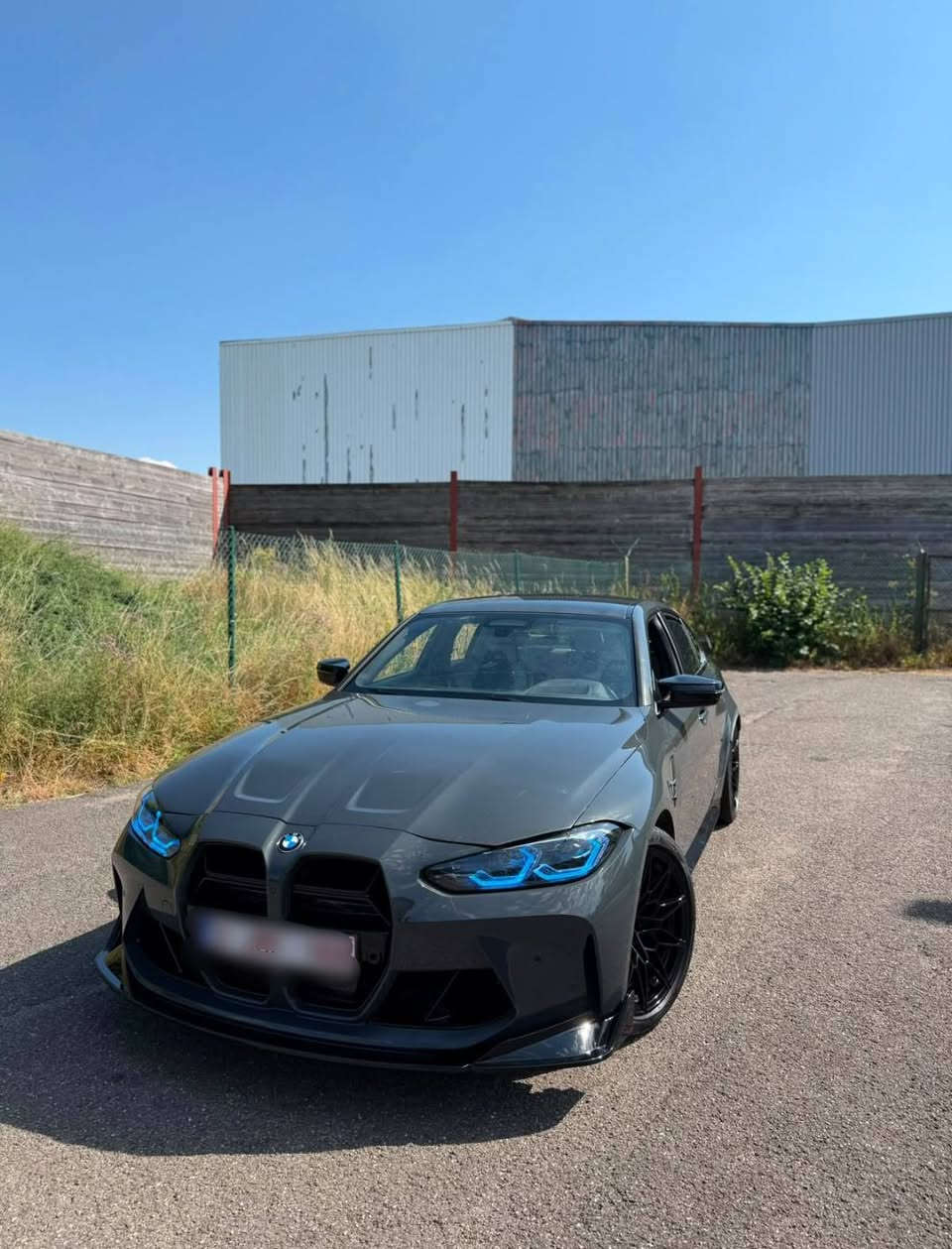 للبيع BMW M3 كمبتيشن ماشيه 90 الف فول موصفات 510 حصان ***********
@
