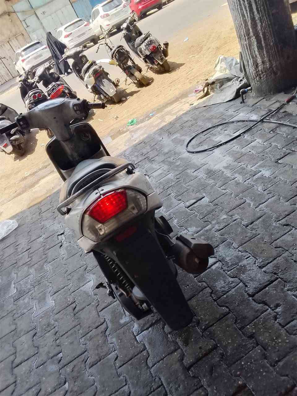 ***********
550
