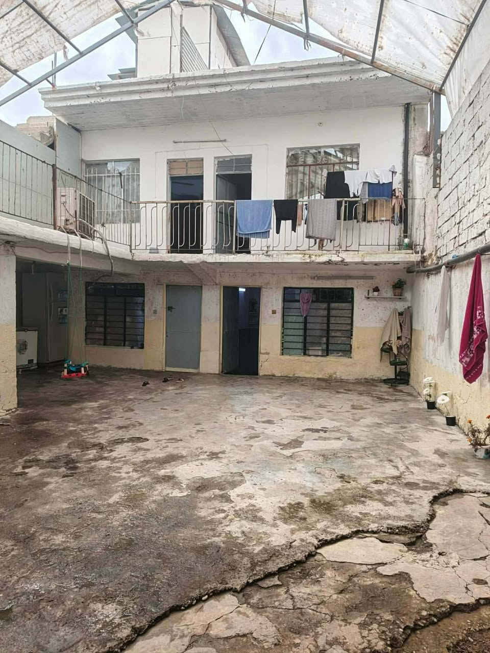 سلام عليكم
بيت للبيع في منطقة الصناعه القديمه يم جامع ابو زعيان بالايمن والمساحه 200 متر والواجهه 9:30
يحتوي على خمس غرف
بسعر 78وبه مجال للشراي
***********
