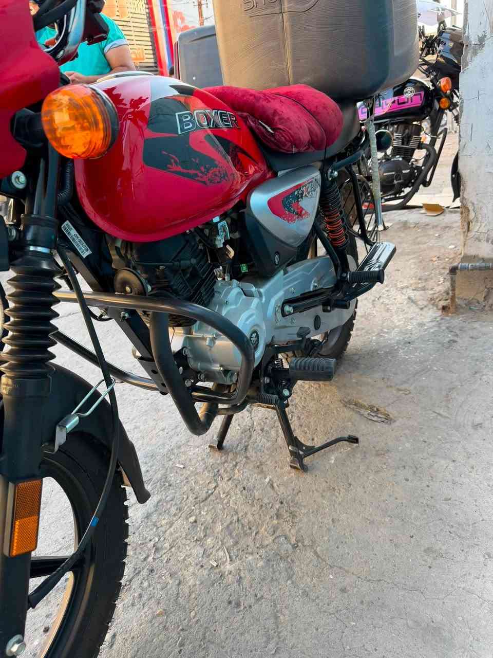 اخوان بوكسر ٢٥ نازله ب٢٦ ماشيه 2.500 كم يوم من كملت سحك سعرها ٣٤٠٠ / *********** واتساب موجود
